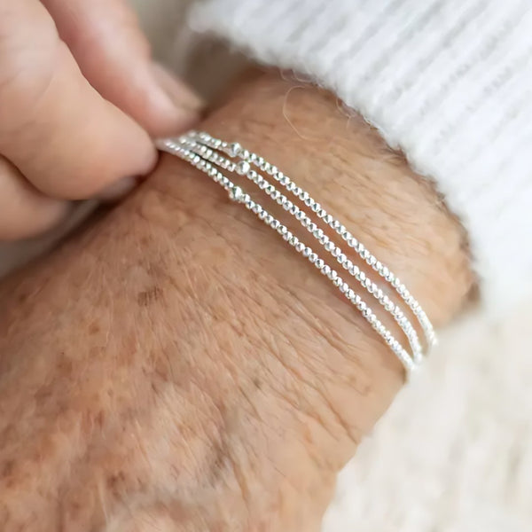 Silver Drizzle, handmade S925 silver bracelet worn on the hand